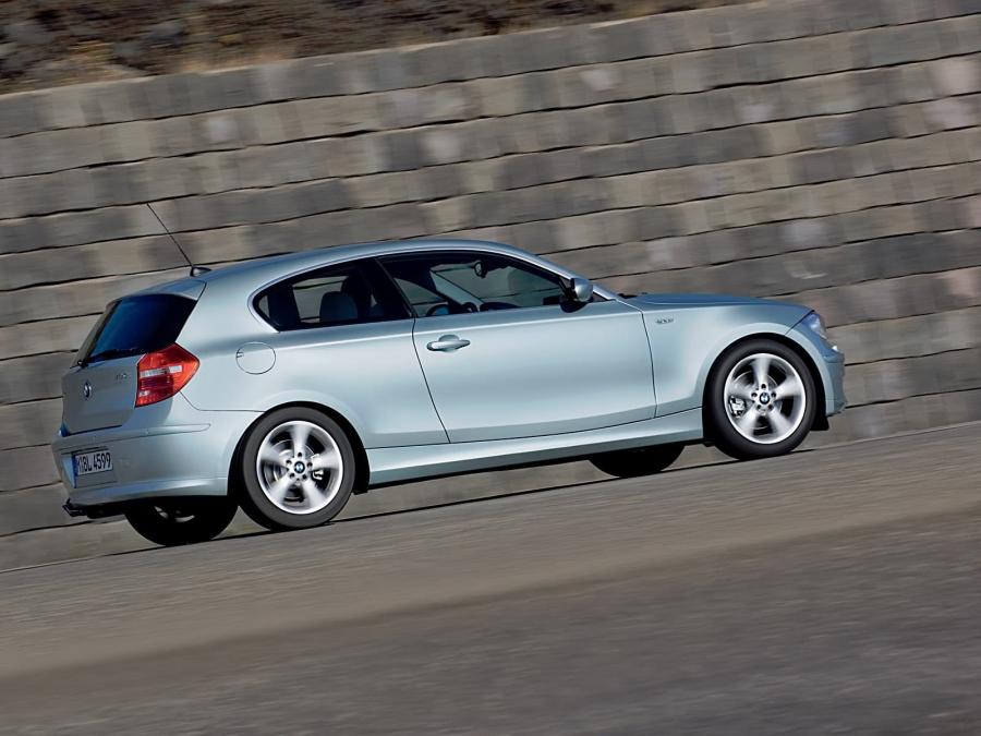  BMW 120i 3-Door 2007 года  (фото 20 из 70)